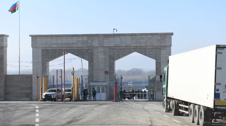 Deputat sərhədlərin açılmasından danışdı: İki ölkə ilə…