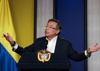 Trampı təhdid etdi: müharibə anonsu verildi