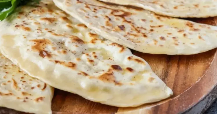 “Əti yararsız hala salır və insan sağlamlığını təhdid edir”: Kafelərdə təklif olunan “dəvə qutabı”nın tərkibi əslində nədir?