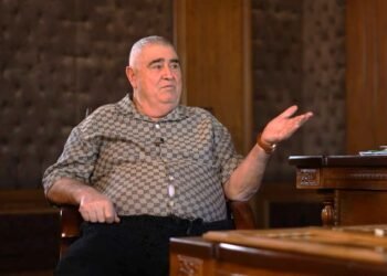 Kimin toyuğuna daş atmışdım? – “Şərurlu İsfəndiyar”