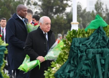 Əli Əsədov Neytrallıq Abidəsini ziyarət etdi – FOTOLAR