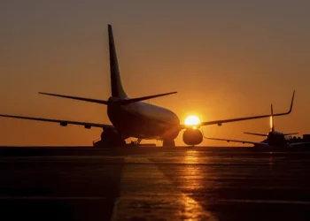 “FlyDubai”ın təyyarəsi Bakıya təcili eniş etdi