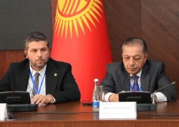 Millət vəkili Qırğızıstanda seçkini müşahidə etdi – FOTOLAR