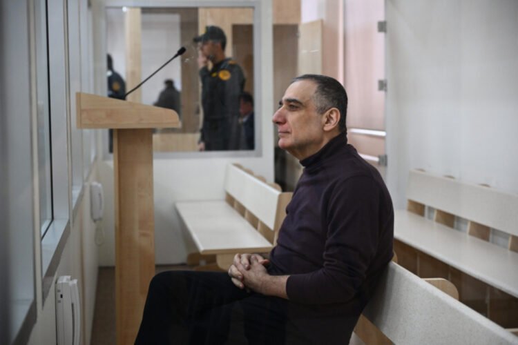 Prokuror Vardanyana ömürlük həbs istədi