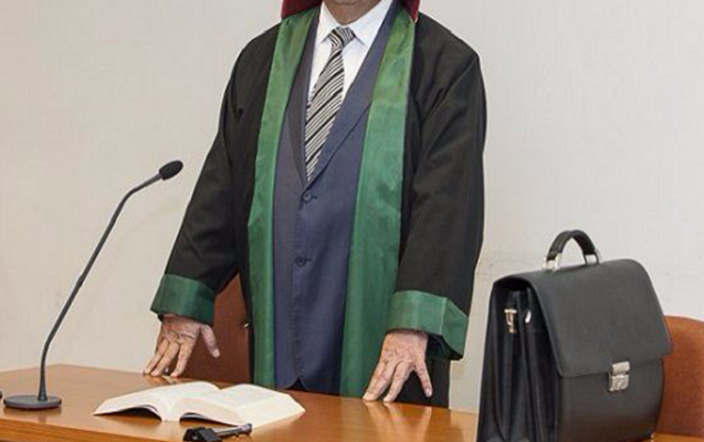 Azərbaycanda vəkillərin sayı açıqlandı