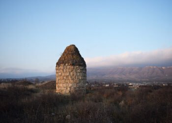 Xocalı türbəsinə bitişik məqbərə yeri aşkar edildi