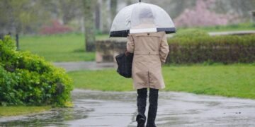 Sabah temperatur enəcək, yağış yağacaq