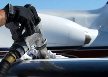 Reaktiv mühərriklər üçün yanacaqla bağlı qərar