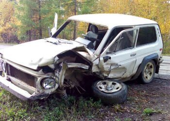 Yol kənarında saxladığı maşın işə düşdü: bacısı öldü