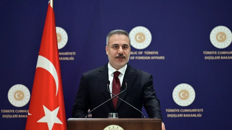 Türkiyə XİN rəhbəri: İrana qarşı güc tətbiqi doğru deyil, problemlər daxildən həll edilməlidir