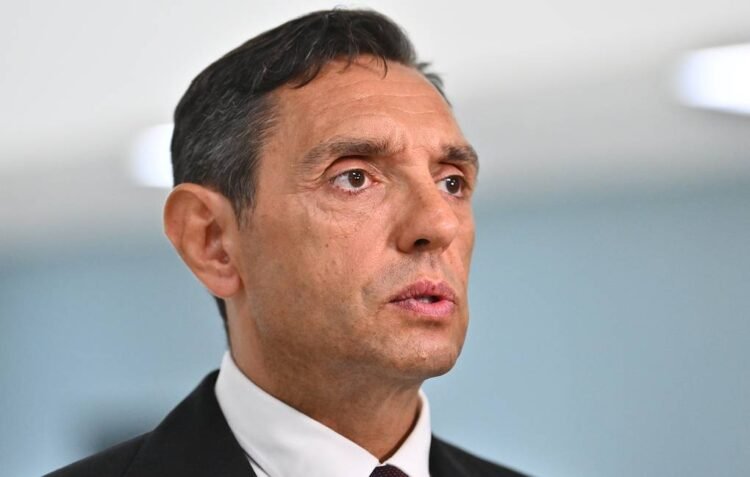 Müdafiə naziri açıqladı: Qərb Ukraynanı pərdə kimi istifadə edir