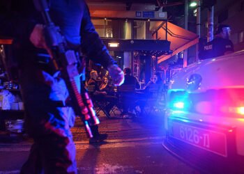 ABŞ-da etiraz qanla bitdi – Minneapolisdə etirazçı vuruldu