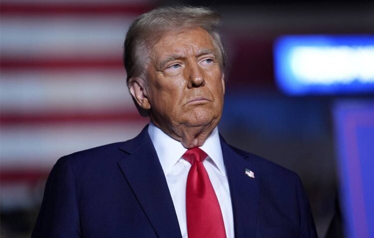 Tramp açıqladı: Qrenlandiya amerikalıların hədəfində