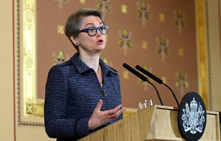 Avropada fikir ayrılığı: Britaniya Paris və Romanın Rusiya təşəbbüsünü qəbul etmədi