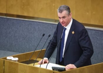 London–Kiyev xətti tənqid hədəfində: Nüfuz oyunu yenidən gündəmdə