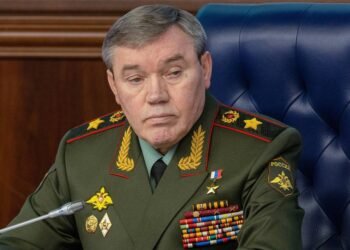 Rusiya Baş Qərargahı: Qoşunlar Bütün Cəbhələrdə İrəliləyir