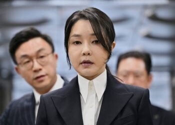 Keçmiş birinci xanım məhkəmə qarşısında: 20 ay həbs qərarı