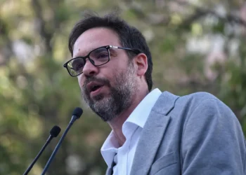 Baş direktor qəzaya texniki səbəblərin səbəb ola biləcəyini dedi