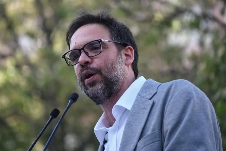 Baş direktor qəzaya texniki səbəblərin səbəb ola biləcəyini dedi