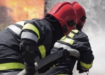 Masazırda bina yandı, bir nəfər tüstüdən zəhərləndi – VİDEO