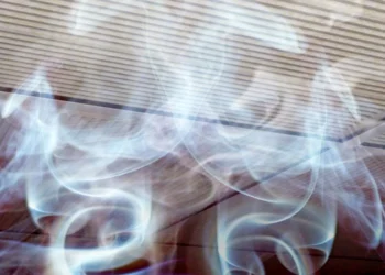 Ana və azyaşlı övladı dəm qazından boğuldu, biri öldü