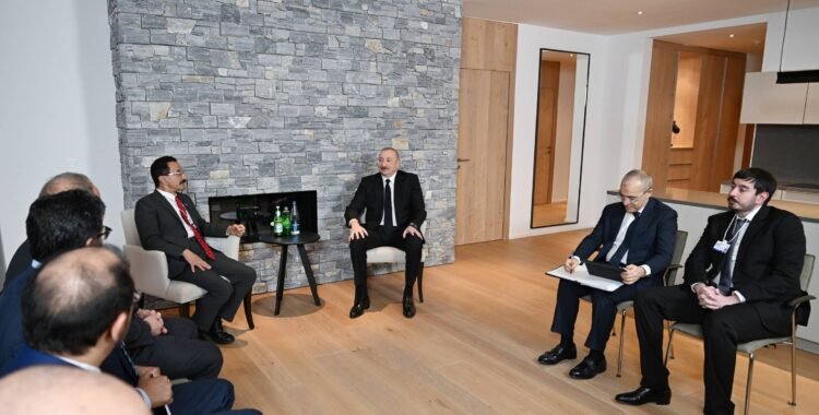 Prezident İlham Əliyev Sultan Əhməd bin Sulaim ilə görüşdü