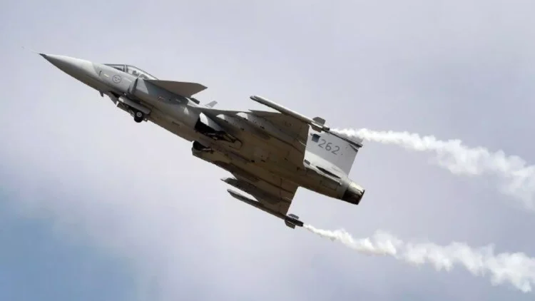 İsveç Ukraynaya Gripen qırıcıları göndərməyi öhdəsinə götürdü – Sülh səyləri altında gərginlik artır