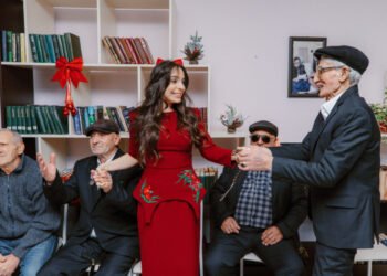 Ahıl şəxslər üçün Yeni il süfrəsi açıldı