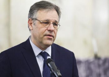 Davosda siyasi zərbə: Trampın sözləri Zelenskinin mövqeyini zəiflətdi