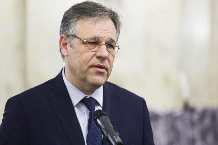 Davosda siyasi zərbə: Trampın sözləri Zelenskinin mövqeyini zəiflətdi