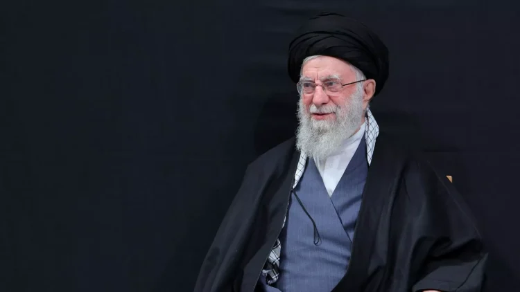 Xamenei xəbərdarlıq etdi: İran ərazisində agentlərə yer yoxdu