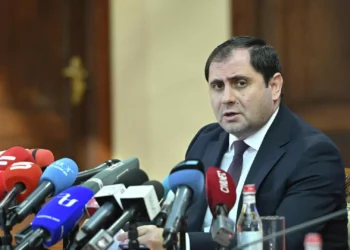 Ermənistan rəhbərliyi Azərbaycanla hərbi rəqabətdən imtina edir