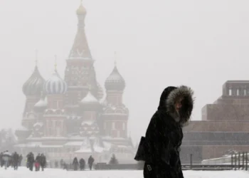 Moskvaya 56 ilin ən şiddətli qarı yağdı