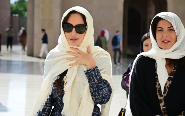 Leyla Əliyeva Sultan Qabus Böyük Məscidində – FOTOLAR