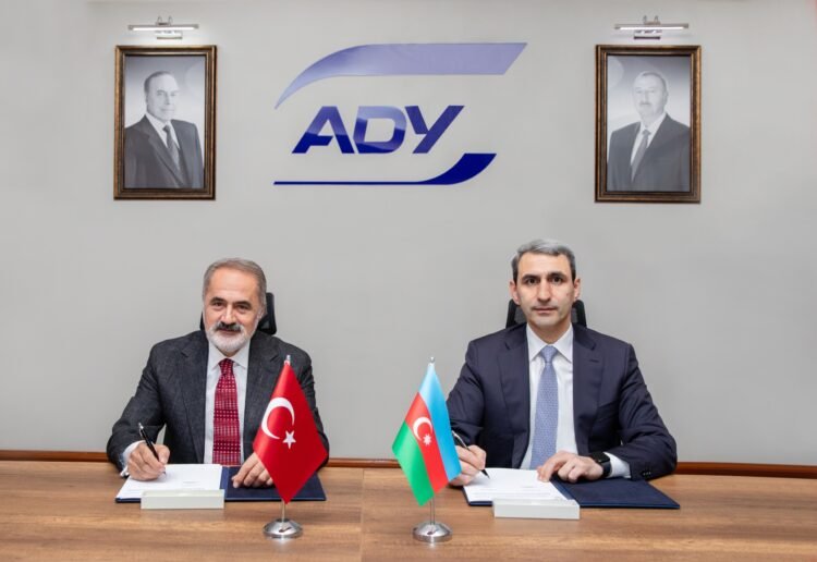 Azərbaycan və Türkiyə dəmir yolları arasında memorandum imzalandı – FOTO