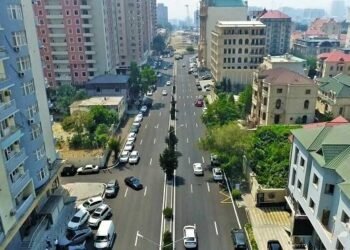 Bu qaçqın şəhərciyinə gedən yol qismən bağlanır