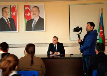 Niyazi Bayramov ilin ilk səyyar qəbulunu keçirdi – FOTOLAR