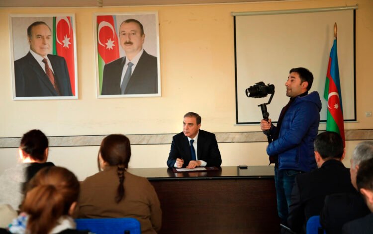 Niyazi Bayramov ilin ilk səyyar qəbulunu keçirdi – FOTOLAR