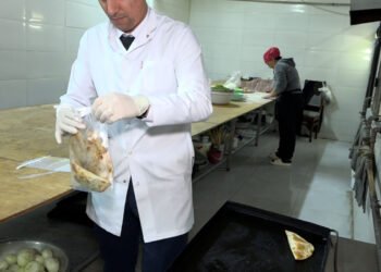 Bu restoranlarda “dəvə qutabı” menyudan çıxarıldı – FOTOLAR