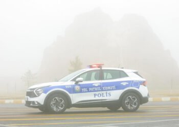 Yol polisindən dumanlı hava ilə bağlı çağırış