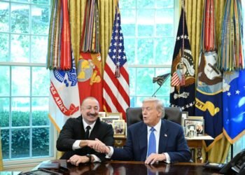 Trampdan Əliyevə: “Hörmətli cənab Prezident! Böyük şərəf duyuram!”