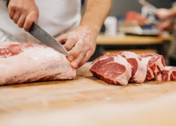 Livan və Litvadan ət gətirilməsinə qadağa qoyuldu