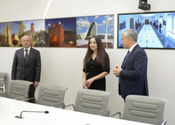 Leyla Əliyeva BMT-nin Cenevrə ofisində “Azərbaycan otağı” ilə tanış oldu – FOTOLAR