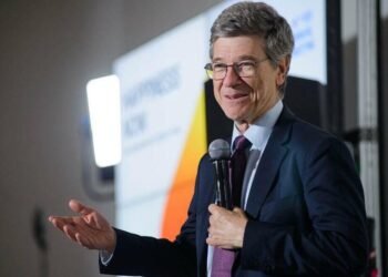 SƏRT İDDİA: Ekspertə görə, ABŞ artıq konstitusiya çərçivəsindən çıxıb