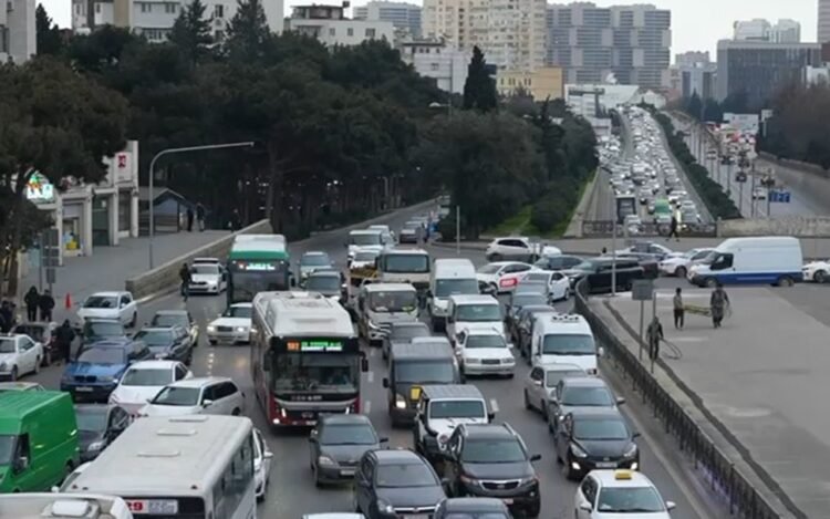 “Şamaxinka”da yeni işıqforlar quraşdırılır