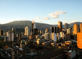 ABŞ Kolumbiyada hərbi əməliyyat keçirə bilər