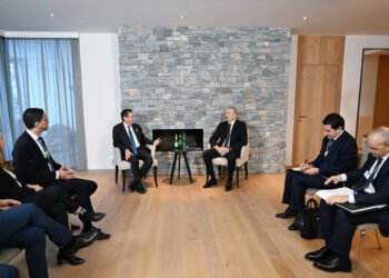 İlham Əliyev Davosda israilli həmkarı ilə görüşdü – FOTOLAR
