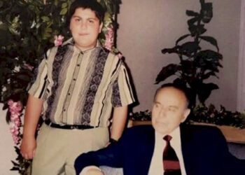 Talıbovun oğlu qardaşının Heydər Əliyevlə fotosunu paylaşdı