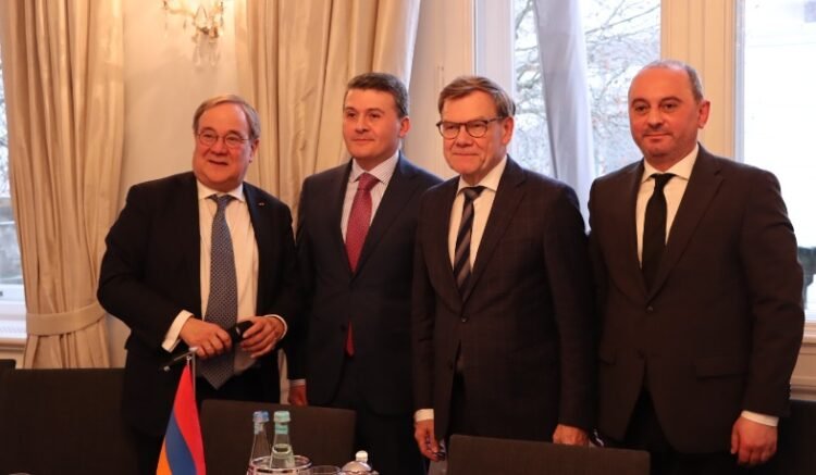 Səfirlər Cənubi Qafqazı müzakirə etdilər