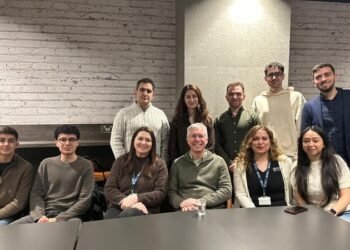 Auld Britaniyadakı azərbaycanlı tələbələrlə görüşdü – FOTOLAR